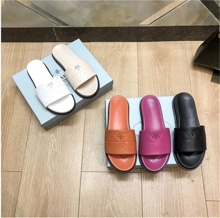 

2022 Newest Branded Women Leather flat Slippers Deisgners Luxury Slides Summer Fashion Wide Flat Slipper women Outdoor EU34-40