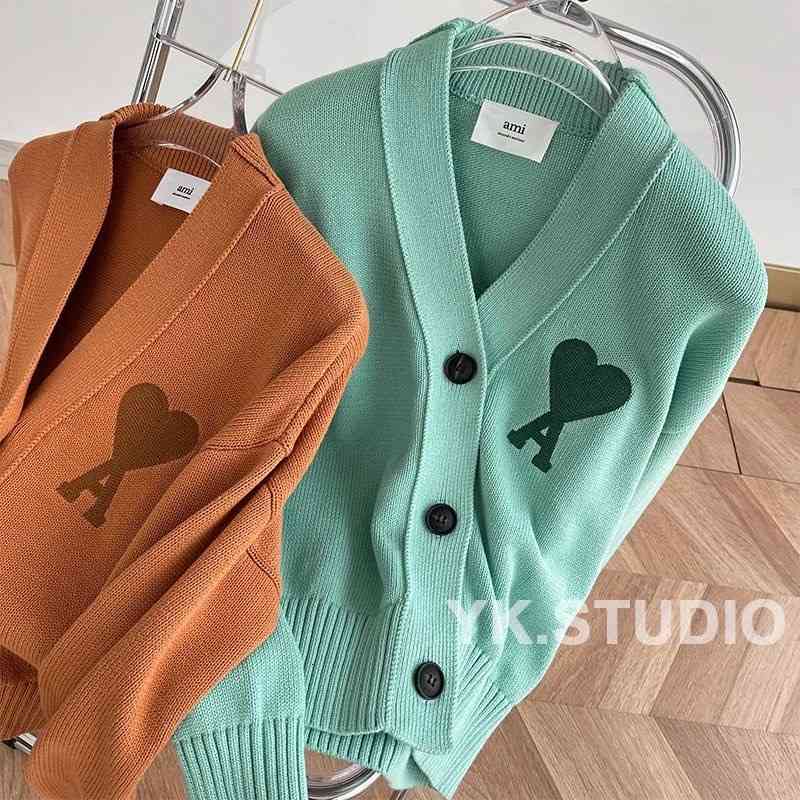 

Women's Sweaters fashion Autumn designer V-neck women's sweater high quality luxury buttons solid color simple style soft comfortable fine wool ECFY, Lavender