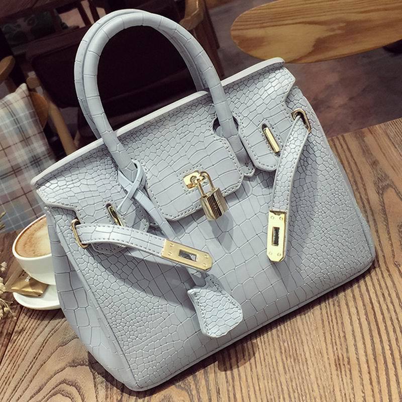 

Bag women 2021 fashion handbags new atmosphere fashion one shoulder cross carry