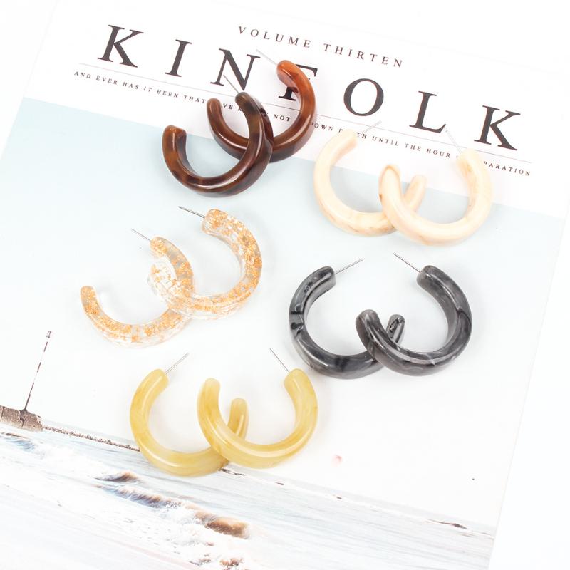 

2021 Korean Fashion Multi Color Acrylic Earrings Small Geometric Half of Round Loop Hoop Earrings For Girls Sweet Gifts
