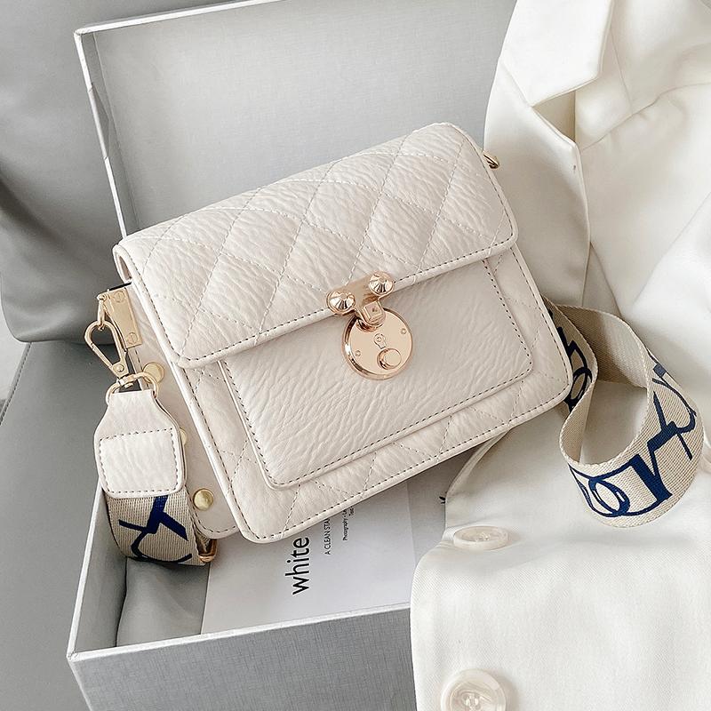 

New Unique Bag French Design Retro Rhombic Square Bag & Elegant Shoulder Messenger Width 22cm, Black