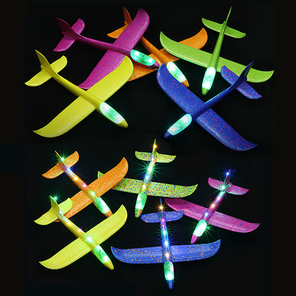 

4pcs/set 48CM With LED Light Hand Throw Flying Glider 6 Colour Foam Plane Children Model Glider Free Fly Plane Toys 210128