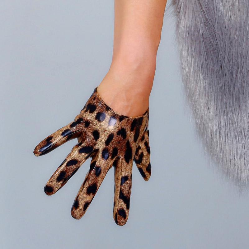 

Leopard Extra Short Gloves 13cm Female Faux Leather Bright Patent Leather Brown Leopard Women Gloves WPU292