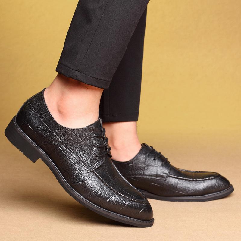 

New Fashion Classic Men Office Shoes Black Pointed Toe Leather Men Dress Shoes In Flats Business 369