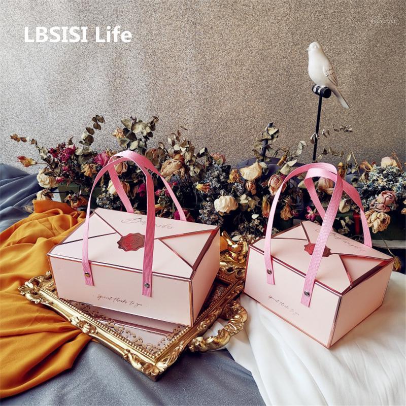 

LBSISI Life 10pcs/lot Evelope Style Wedding Birthday Specially Gift Packaging Handle Box Event & Party Favor Bronzing Decoration1