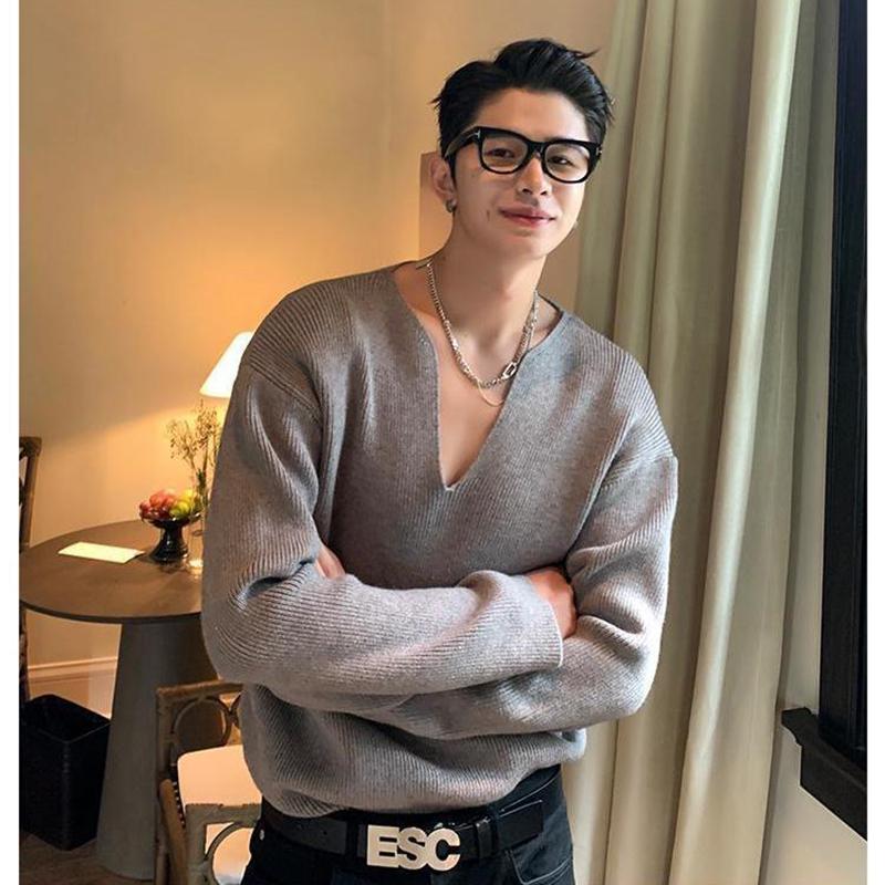 

Men's T-Shirts Solid Sexy V Neck Long Sleeve Men T Shirt Autumn Loose High Street Fashion Oversized Streetwear Clothing 2022 Vintage Korean, White;black