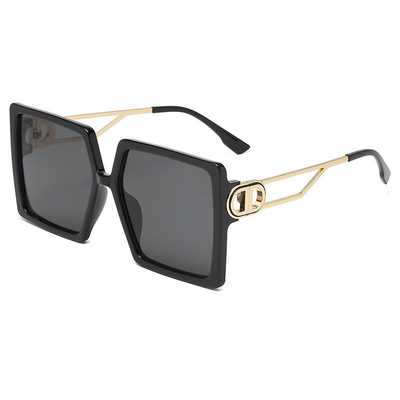 

Europe and The United States New Big Frame Sunglasses Gradient Ladies Box Personality Hollow Temple Sunglasses