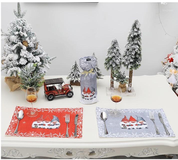 

Christmas decorations cartoon forest man table mat Festival Hotel Home restaurant tableware decoration red grey 10pcs1