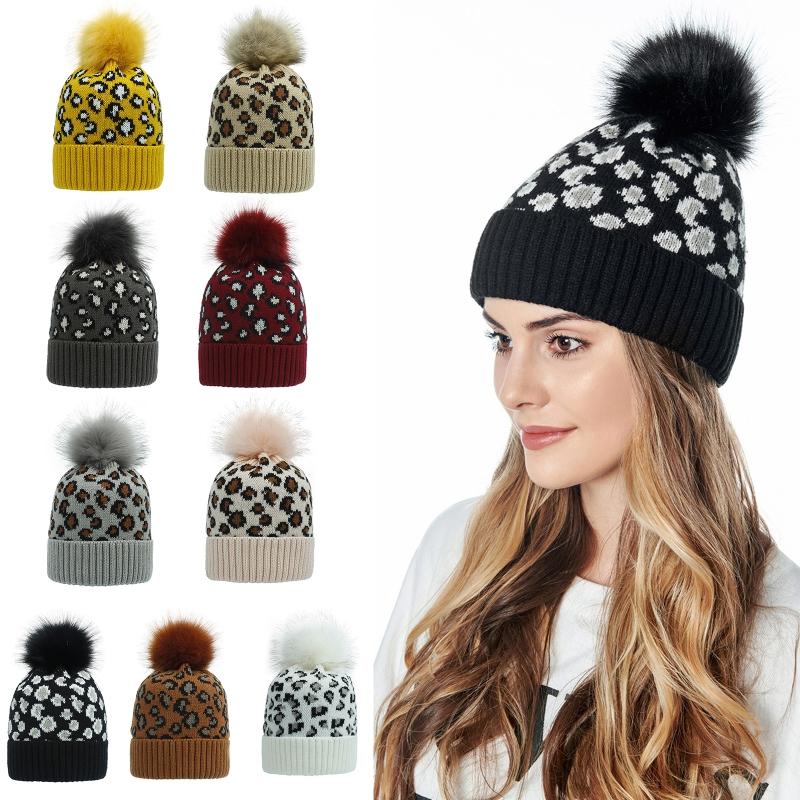 

Women Winter Knitted Beanie Hat 2020 Vintage Leopard Print Big Fluffy Pompom Cuffed Skull Cap Outdoor Ski Head Cover Ear Warmer, White