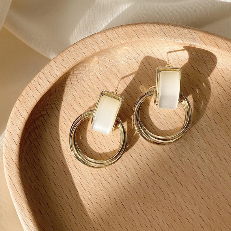 

Xwen] High-end Golden Ring Tudy Earrings 2020 New Fashion Korean Temperament Earrings Celebrity For Women OE2134