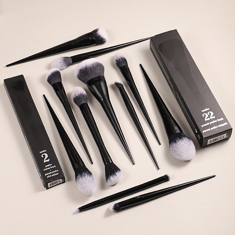 

KVD11Pcs Makeup Brushes Set #10 20 25 35 40 1 2 4 22 Shade+Light Lock-it edge Powder Foundation Concealer Eye Shadow Beauty Tool