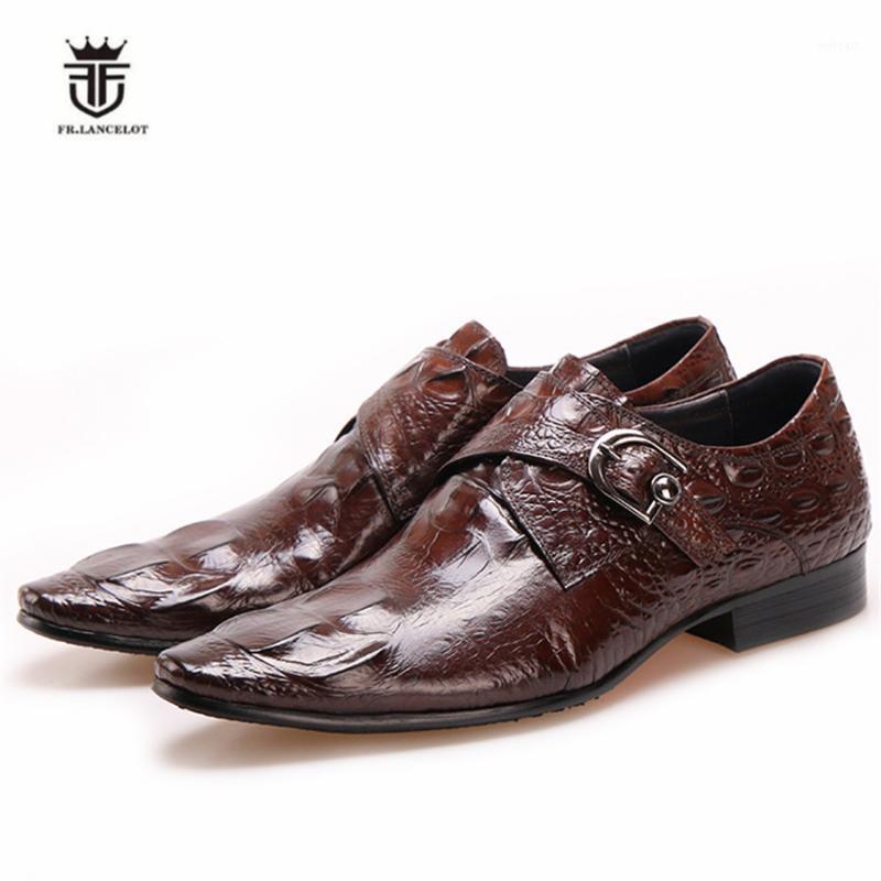 

2020 Spring new crocodile pattern men's leather shoes embossed business casual first layer leather pointed male dress shoes1