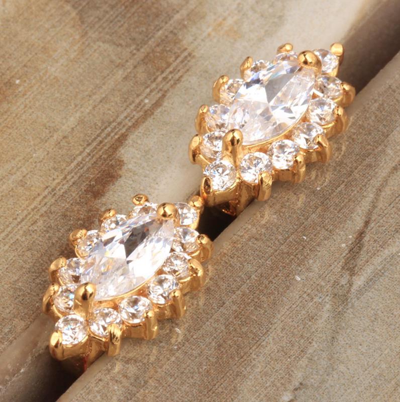 

Charismatic White Zircon Gold Filled Huggie Hoop Earring S5035