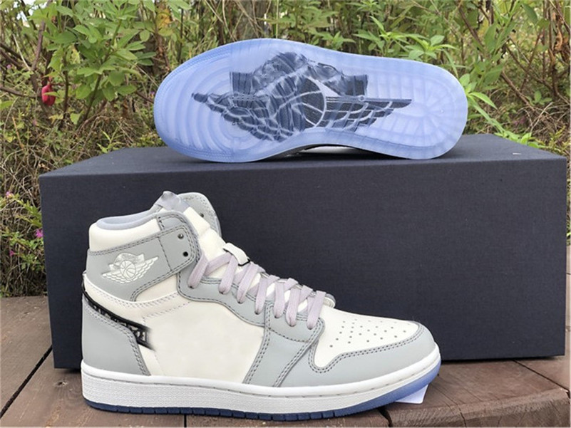 

2020 Newest Authentic 1 High OG Basketball Shoes Men Women 1S Wolf Grey Sail Photon Dust White With Original Box With Dust Bag CN8607-002