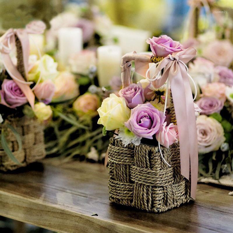 

Mini Trumpet Crescent Basket Straw Woven Flower Basket Fleshy Flower Pot With Waterproof Membrane Wedding Party Decoration1