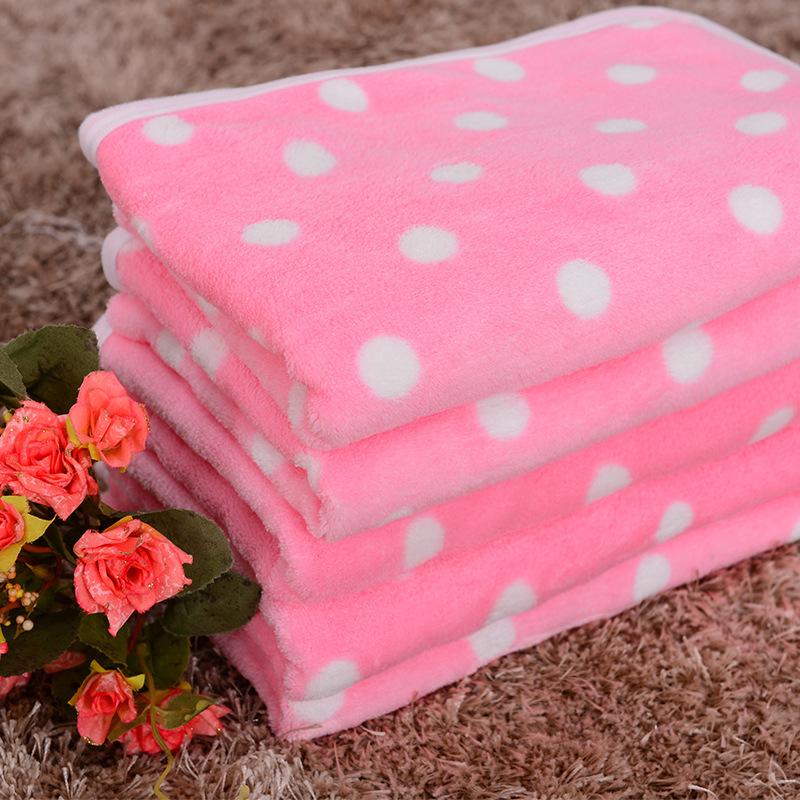 

soft hot sale dot 3 colors coral fleece pet dog blanket kennel Dog Cat Beds Mat Spring Autumn Puppy Cat Cushion Quilt mat