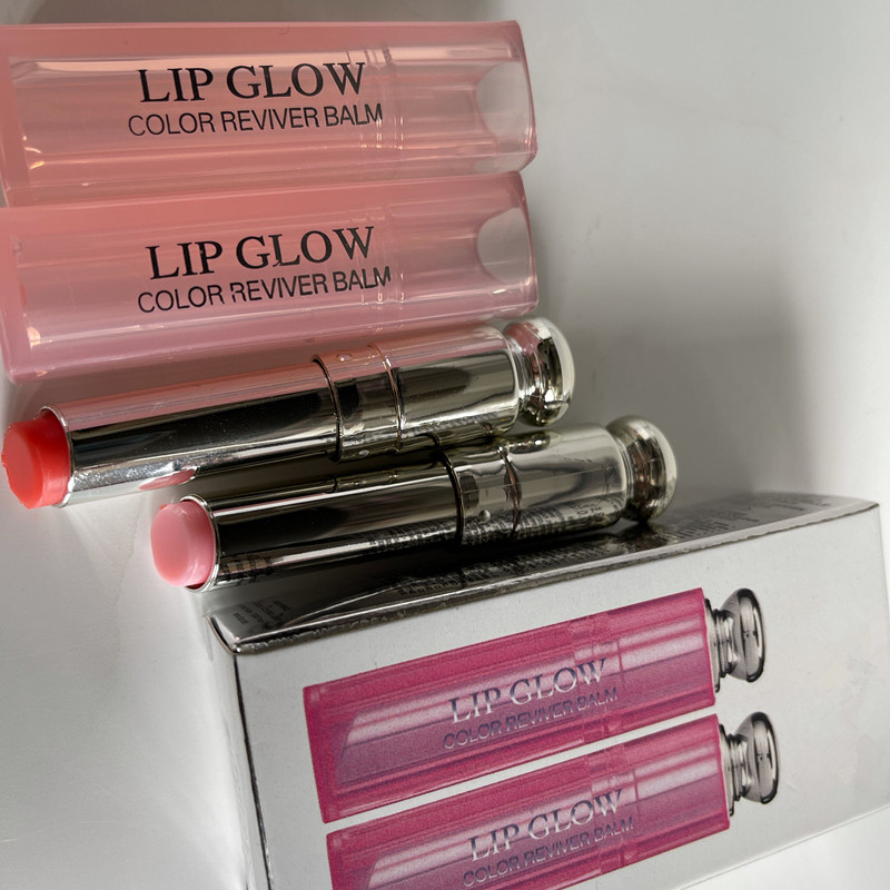 

1sets=2pcs DUO LIP GLOW COLOR AWAKENING LIPBALM, Sets