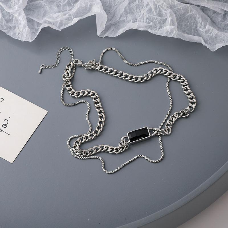 

LOVOACC Vintage Multi Layered Chunky Chain Necklace for Women Black Crystal Chokers Necklaces Minimalist Sweater Accessories