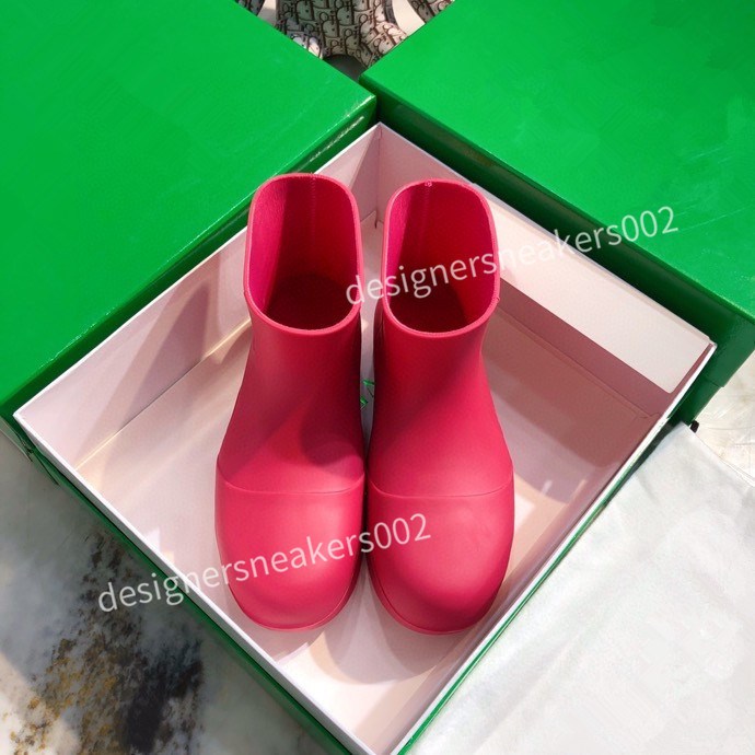 

2021the new Woman Summer Sandals Rivets Big Bowknot Flip Flops Beach Sandalias Flat Jelly Designer Sandals yx201210, 01