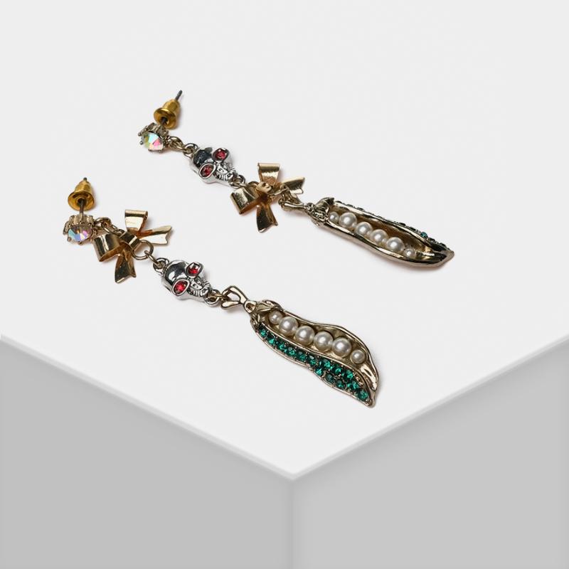 

Amorita boutique Retro skull bow leaf design drop earrings