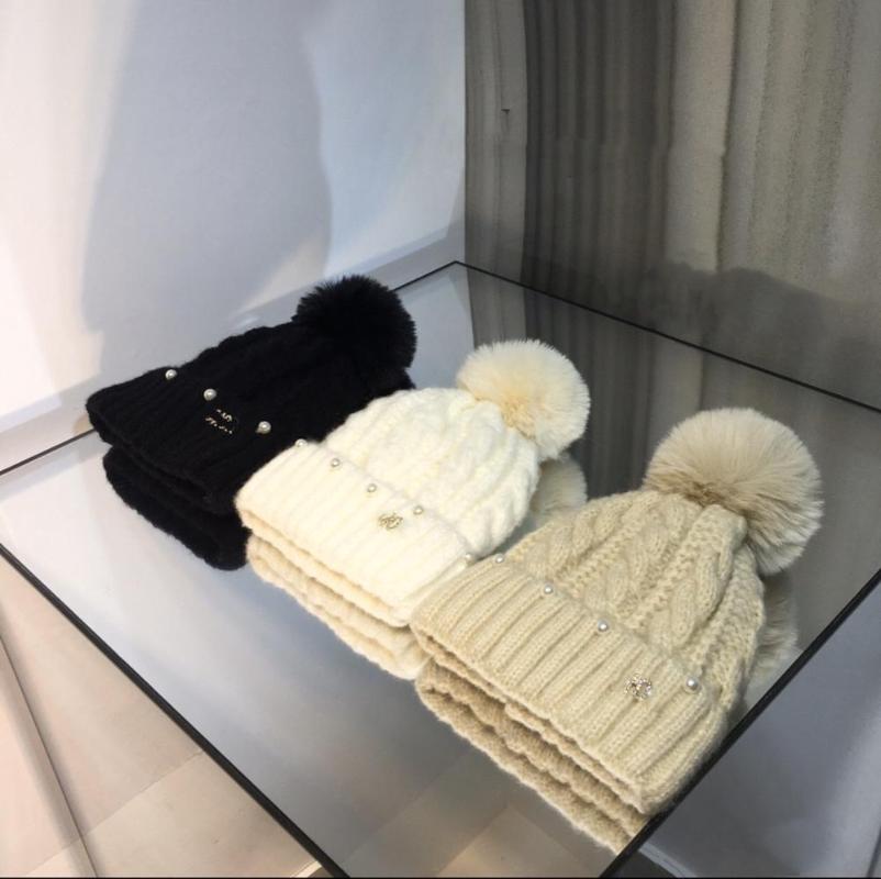

Men's and women's hats in spring and summer of 2020 A12