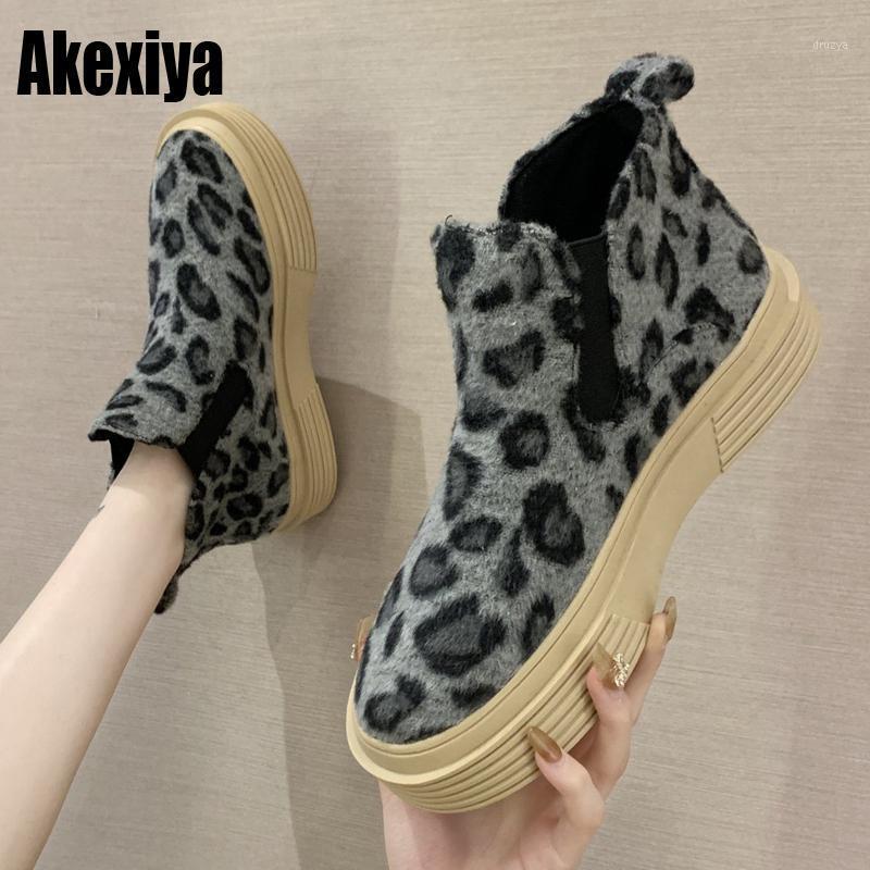 

Female Fashion Slip On Low Heel Sewing Flock Platform Ankle Boots Women's Casual Comfortable Style gray Brown Shoes p0201