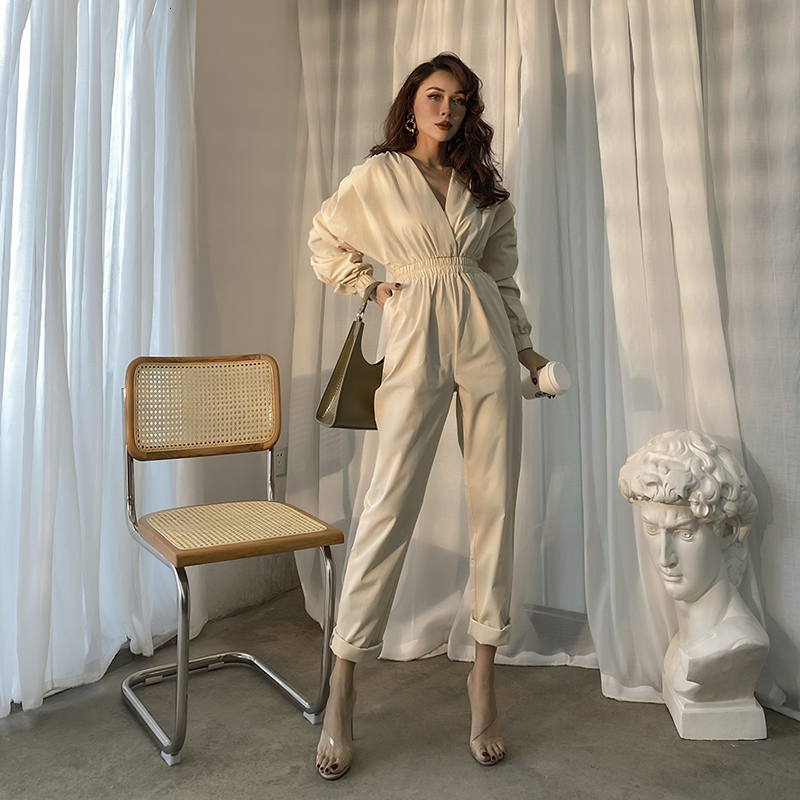 

2021 New Autumn Style Plied Bat Elastic Waistband White Casual Fashion V-neck Women's Overalls Z6TZ, Beige