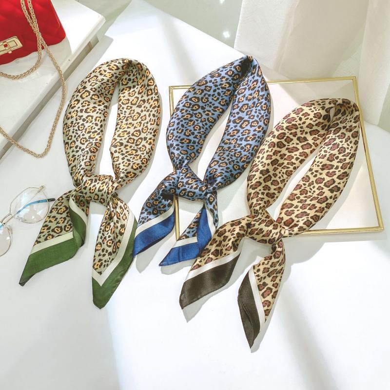 

Fashion Kerchief Neck Scarves For Women Leopard Print Headband Silk Satin Hair Scarf Female 70*70cm Small Hijab Scarf For Ladies