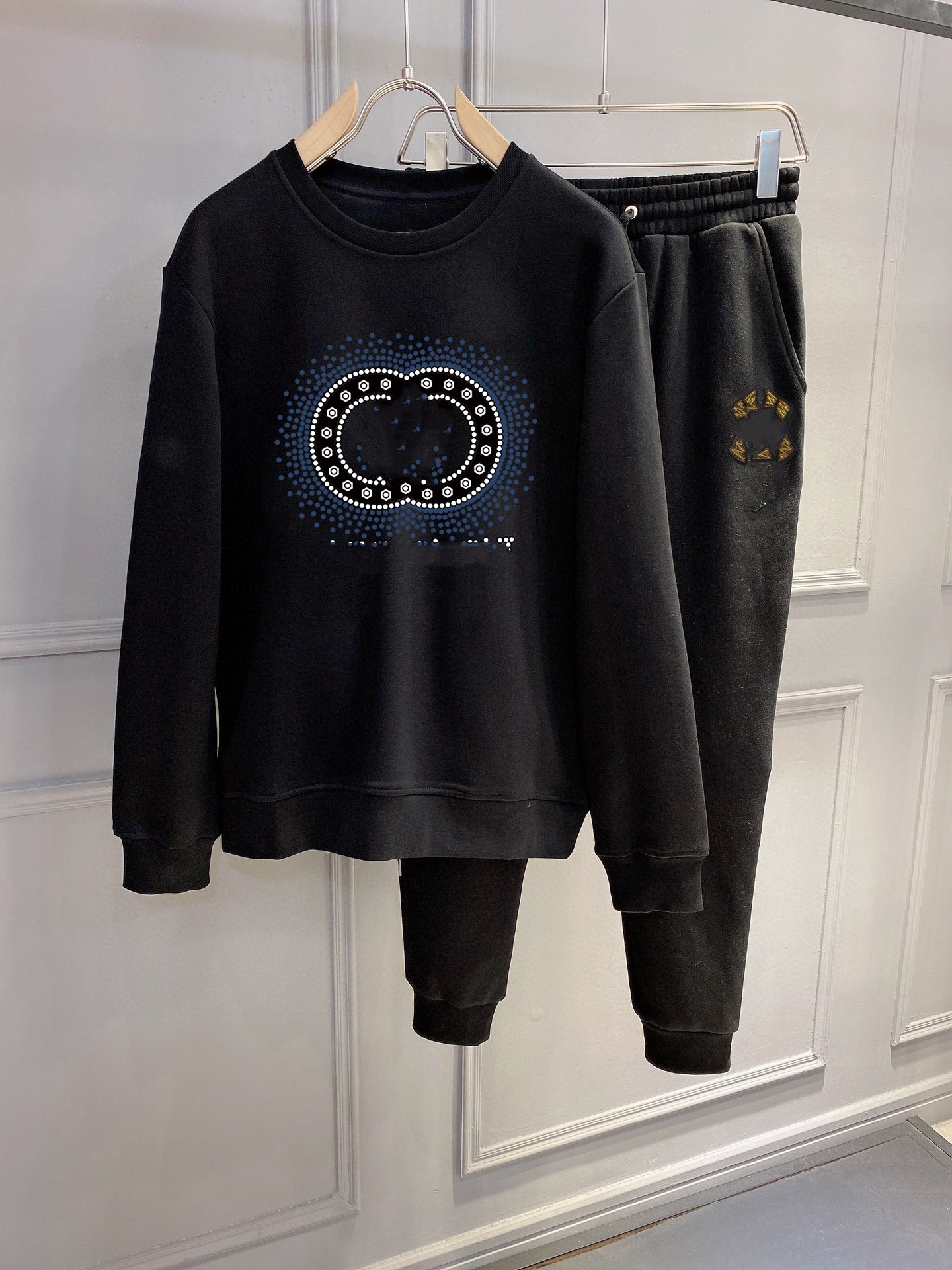 

2022 new mens womens tracksuits sweatshirts suits men track sweat suit coats man designers jackets hoodies pants sweatshirts 22ss sportswear 02, I need see other product