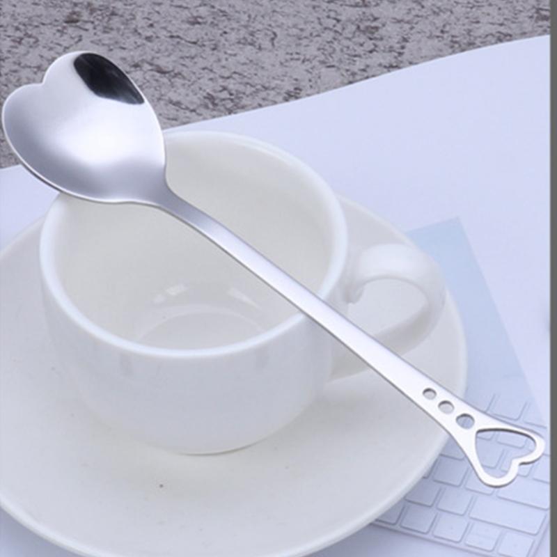 

4pcs/set Exquisite Portable Dinnerware Stainless Steel Spoon Coffee Wedding Gift Party Kitchen Gadget Heart Shaped Fashion