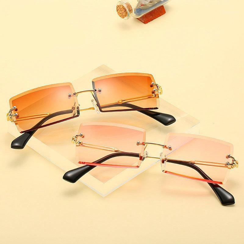 

New Vintage Small Square Diamond Sunglasses Women 2020 Luxury Fashion punk Colorful Clear Lens Rhinestone Shades UV400 NX1