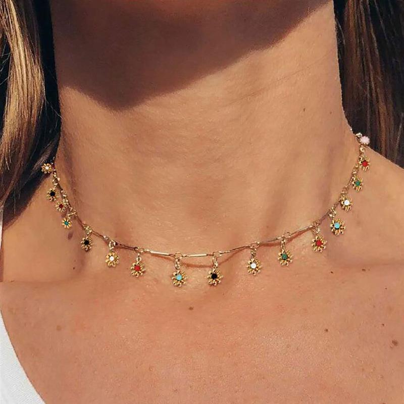 

Boho Flower Charms Chian Necklace Choker Fashion Choker Necklace Retro Clavicle Chain Necklaces for Women Jewelry
