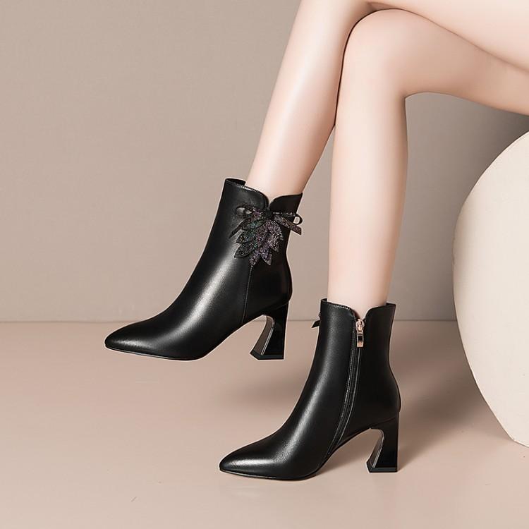 

MLJUESE 2021 women ankle boots Cow leather winter short plush black color bow-tied pointed toe high heels female ankle boots