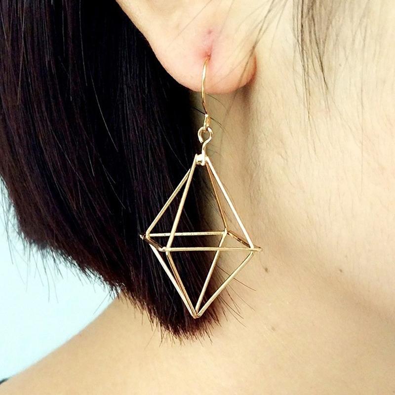 

Europe And America Minimalist Punk Earrings For Women Geometric 3D Triangle Hollow Polygon Earrings Party Jewelry
