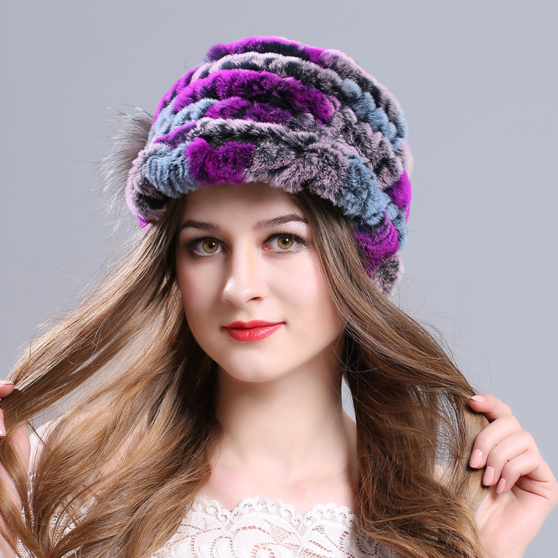 

Ladies hat with satin pattern and eaves thickened warm winter rex fur