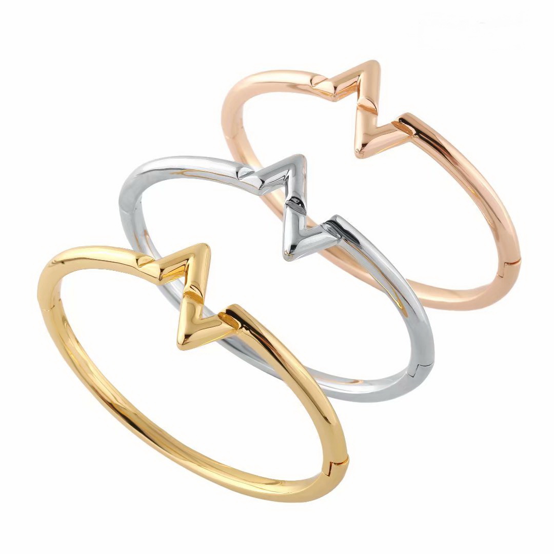 

Europe America Fashion Style Lady Women Titanium steel Engraved V Initials Volt Bangle Bracelet 3 Color Q050018643721