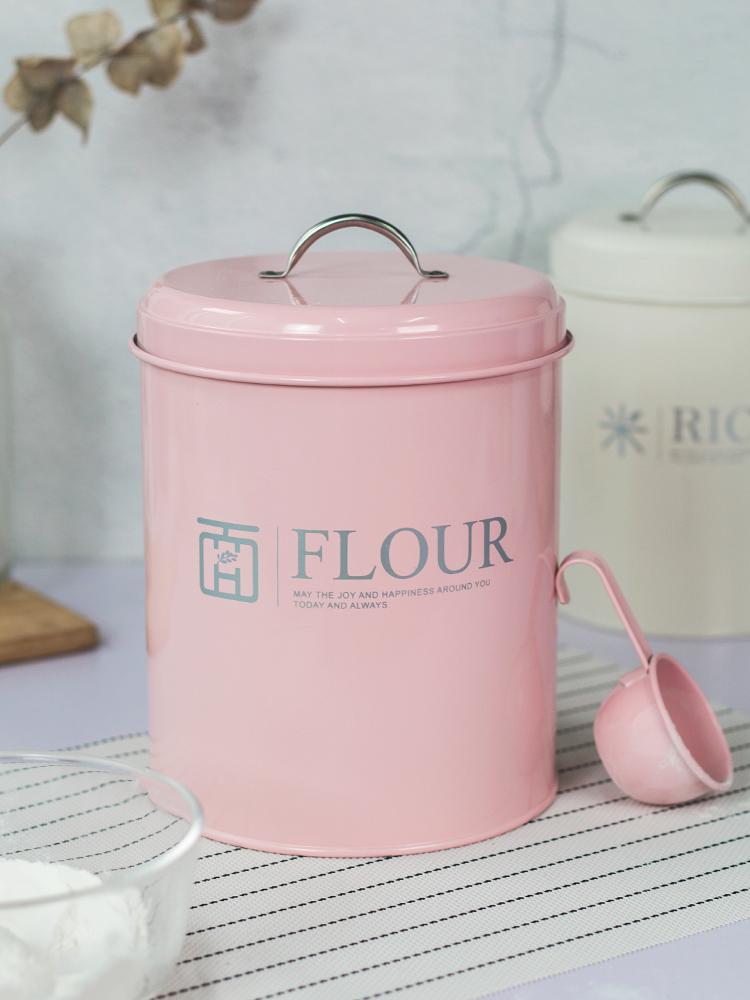 

Kitchen 2.5Kg Grain Sealed Can Rice Flour Bucket with Sealing Ring Moisture-Proof Rust-Proof Sunscreen Baking Flour Container