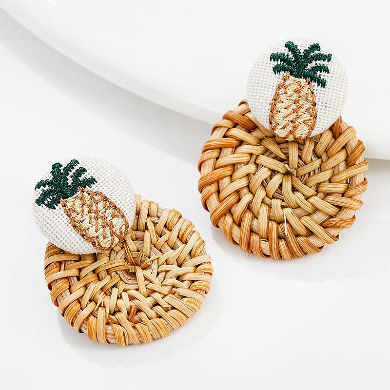 

AENSOA Fashion Fruit Embroidery Pineapple Drop Earrings Women Boho Wooden Straw Weave Rattan Vine Braid Pendant Earrings Jewelry