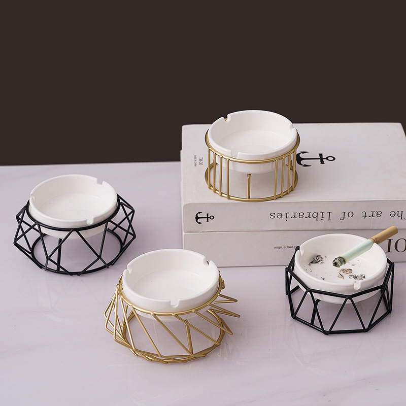 

European and American living room decoration geometric pattern ashtray ornaments creative home modern trend office ceramic