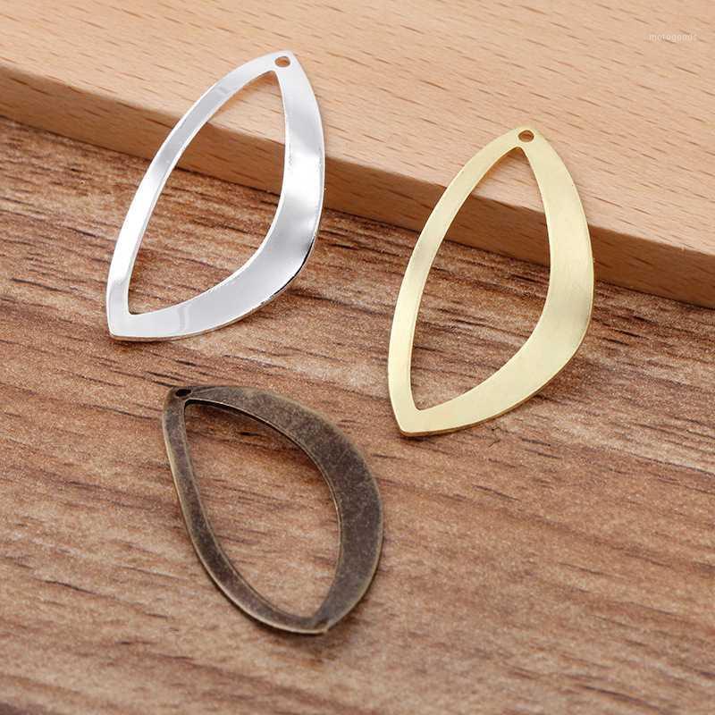 

50 pcs 18*33 mm DIY Earrings Pendant Metal Copper Lips Shape Charms For Jewelry Making1