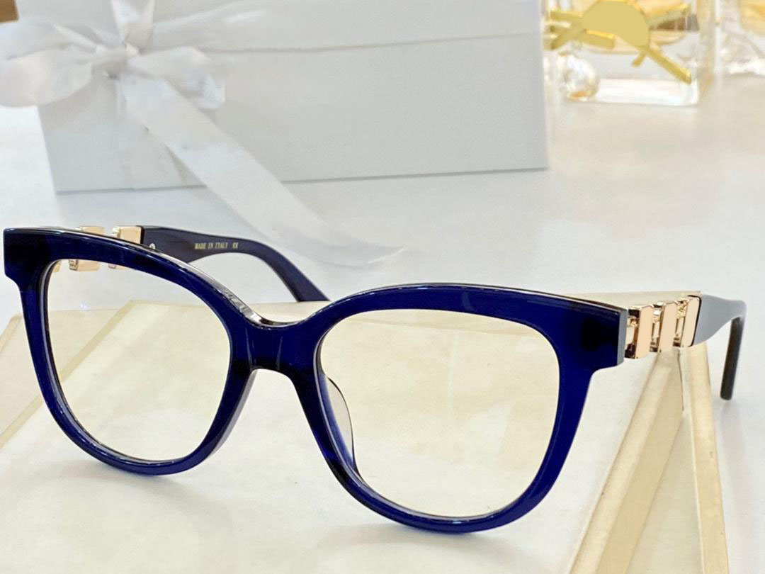 

Men And Women Eyeglasses Frame Transparent Clear Lens 4494 Latest Fashion Glasses Prescription Frames Mens and Womens With Random Box