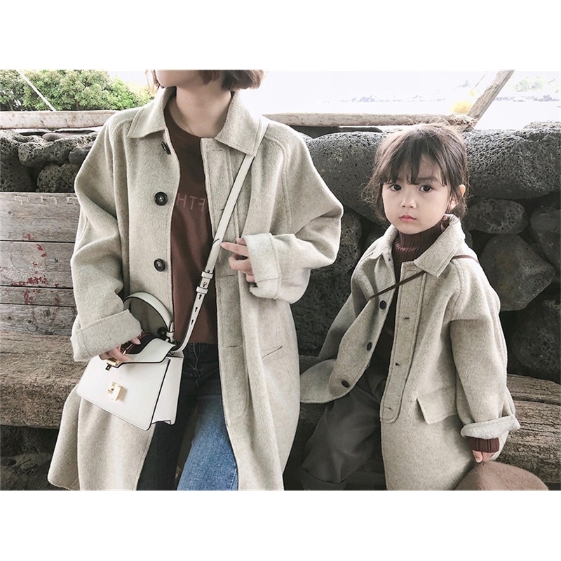 mum and daughter matching coats