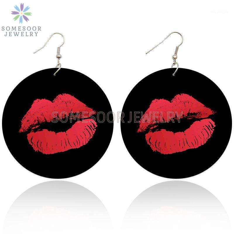 

SOMESOOR Vintage Big Red Lips Painted Wooden Drop Earrings 6CM Round Pendant Loops Bohemain Ear Dangle Jewelry For Women Gifts1