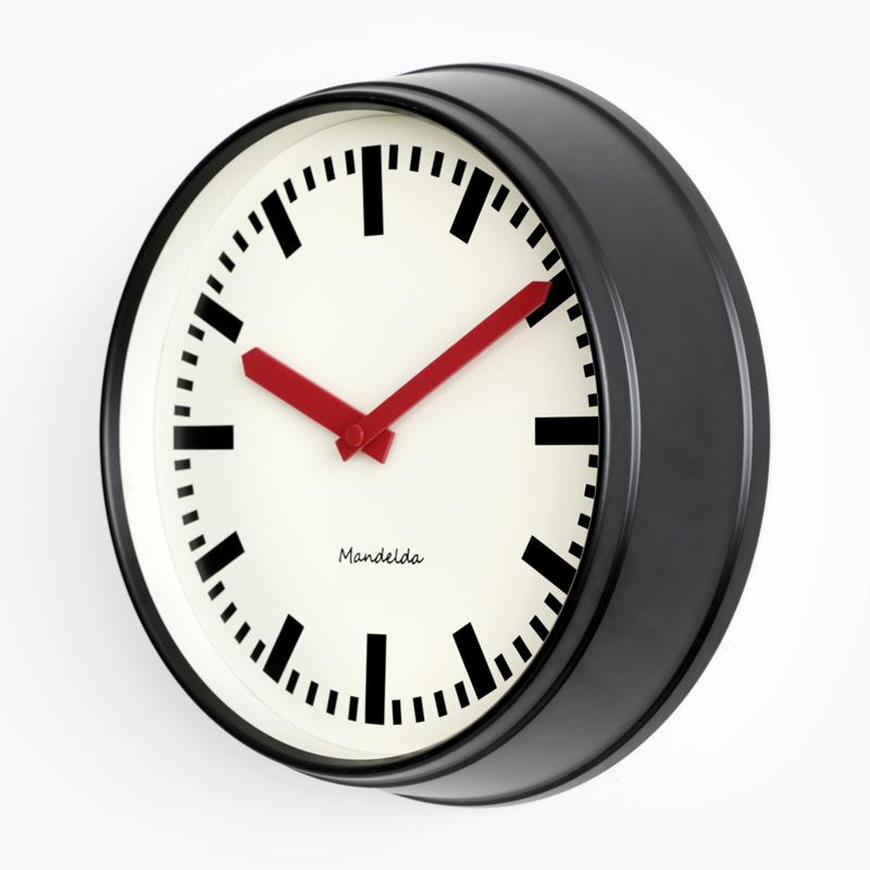 

Modern Luxury Wall Clock Retro American Living Room Nordic Black Silent Clocks Wall Home Decor Relogio De Parede Gift FZ698