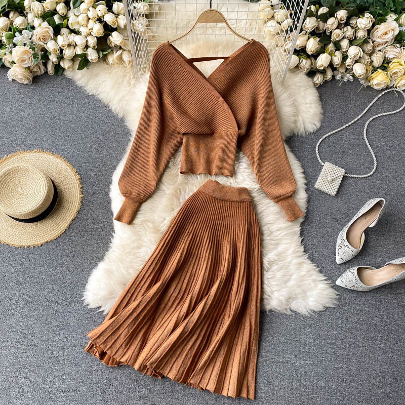 

2021 New Singiny Bright Female Autumn knitting skirt elastic puff long sleeves warm knitted shirt pieces together FEE0, Black