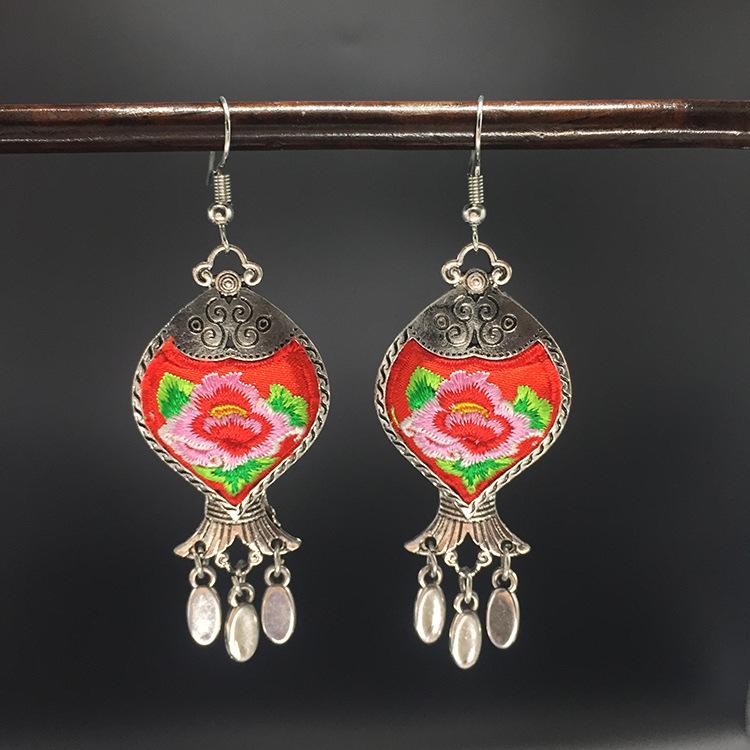 

Dangle & Chandelier Tribal Ethnic Retro Tassel Flowers Embroidery Women's Earrings Miao Silver Female Pendant Jewelry Jhumka Bijuteria