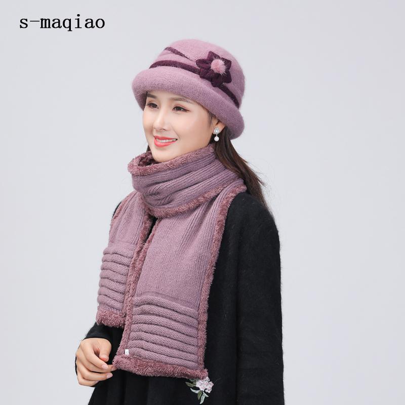 

2020 Women Fashion Flowers Fur Blend Knitted Hat Scarf Female Warm Velvet Beanies Winter Elegant Mother Scarf 2pcs Set, Wine red hat