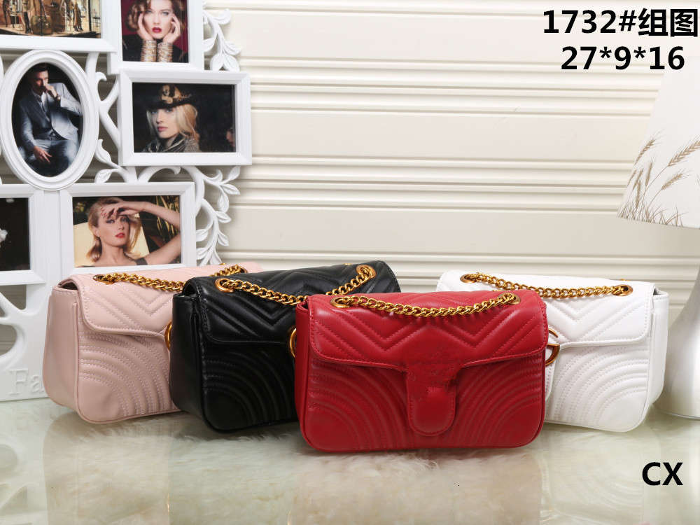 

5A+ Women Luxurys Designers Fashion Love heart V Wave Pattern Satchel Shoulder Bag Chain Handbags Crossbody Purse Lady Leather Classic Tote Bag, Red