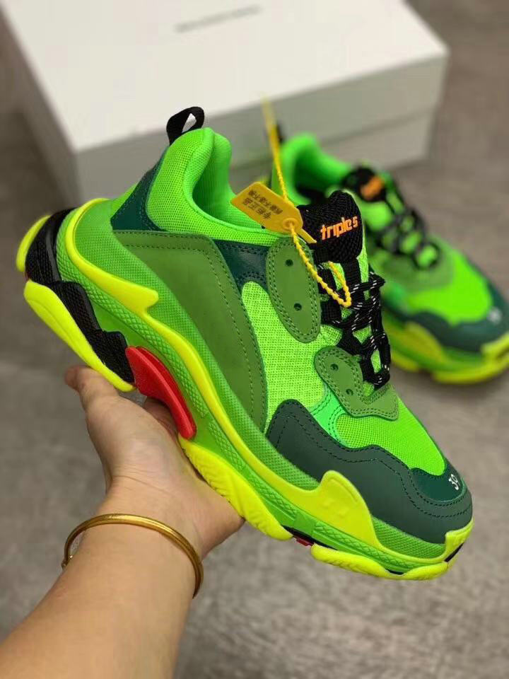 

Paris 17FW Triple S Mens Designer Sneakers Vintage Dad Platform Casual Designer Womens Sports Triple-S Trainers Shoes 36-45, White;red