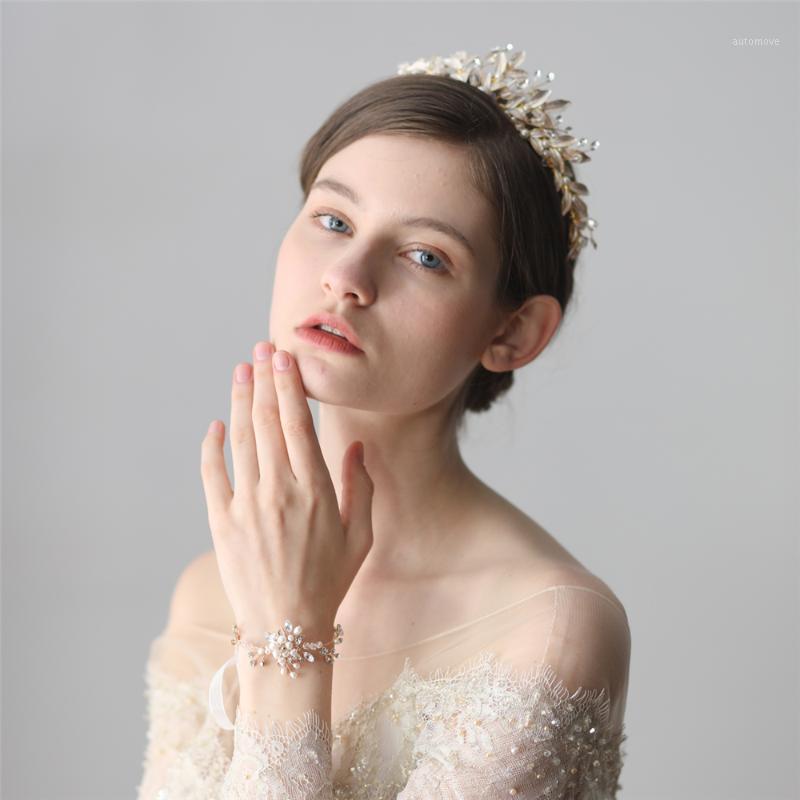 

Korean delicate bride wedding wrist jewelry handmade beads and crystal string lush freshwater pearl bracelet wedding accessories1